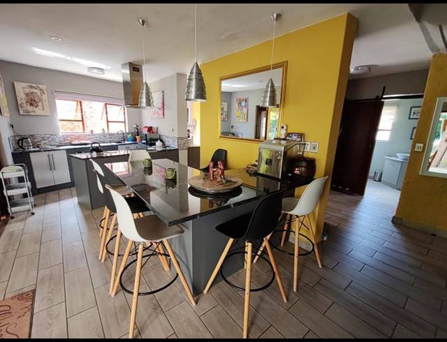 3 BEDROOM HOUSE FOR SALE IN MISTY BAY